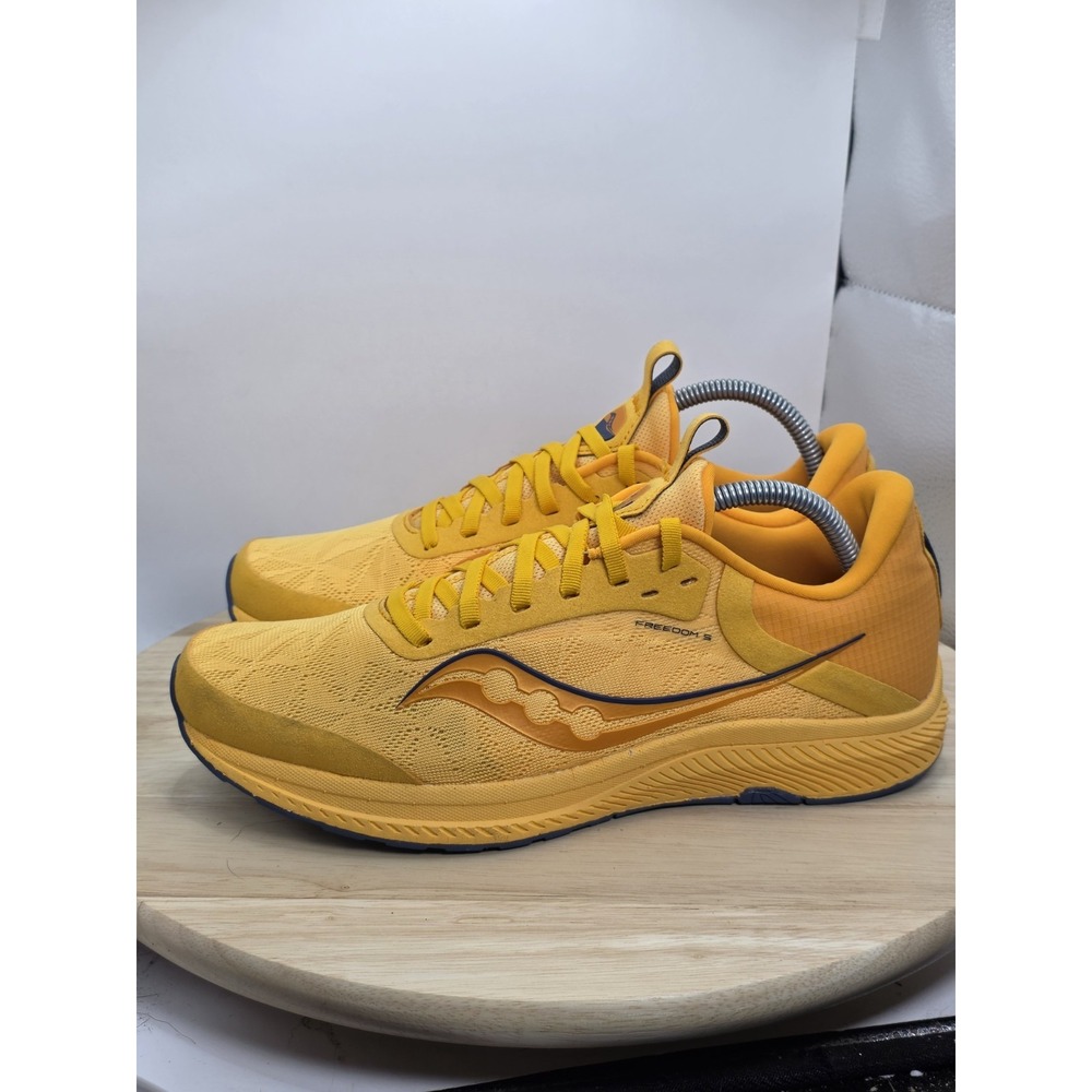 Womens Size 10- Saucony Freedom 5 Running Shoes Yellow Sneakers Formfit Athletic